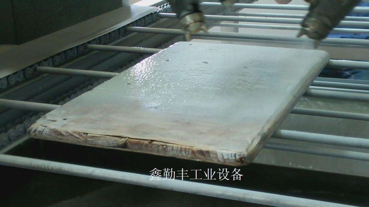 单轴机喷木板家具视频